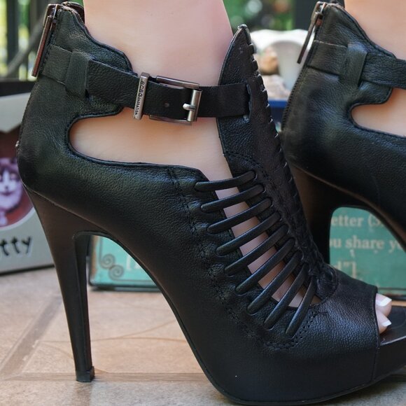 BCBGeneration GREGORY BLACK NILE LEATHER platform BOOTIE 7.5M - Picture 6 of 14